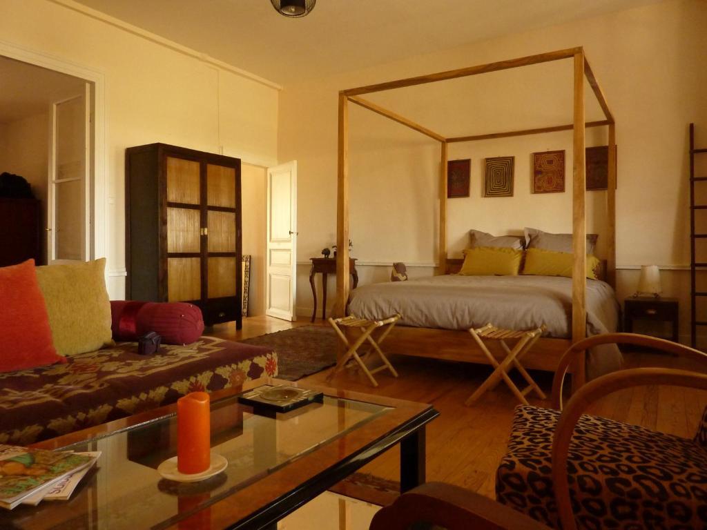 Le Dormeur Du Val Bed & Breakfast Le Mas-dʼAgenais Oda fotoğraf